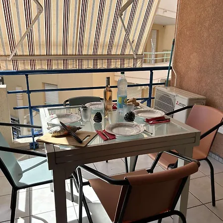 Apartment Cosy A Port Frejus: Climatise, Proche Plage, Commerces Et Garage - 4 Couchages - Fr-1-226a-176 Frejus
