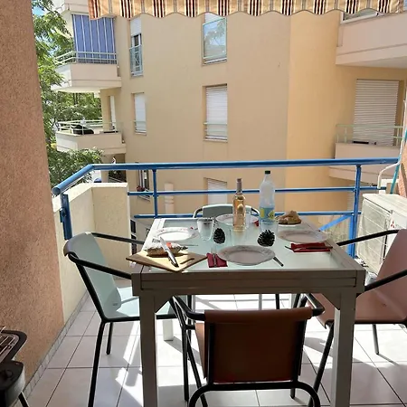 Appartement Cosy à Port Fréjus: Climatisé, Proche Plage, Commerces Et Garage - 4 Couchages - Fr-1-226a-176